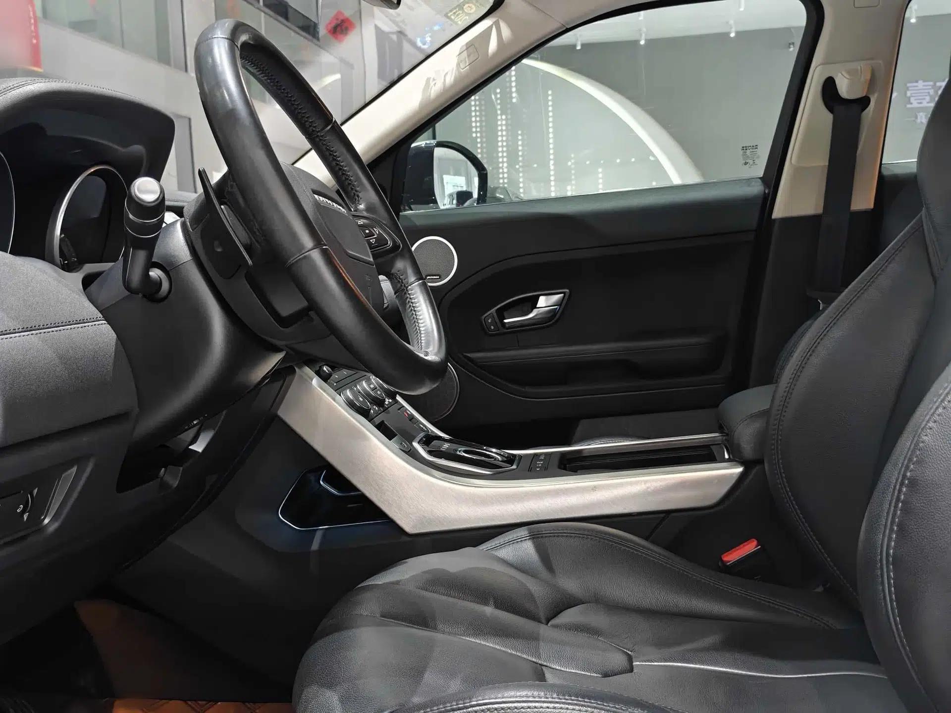 Land Rover Range Evoque 2015 2.0T Five-Door Zhiyao Edition — миниатюра 23