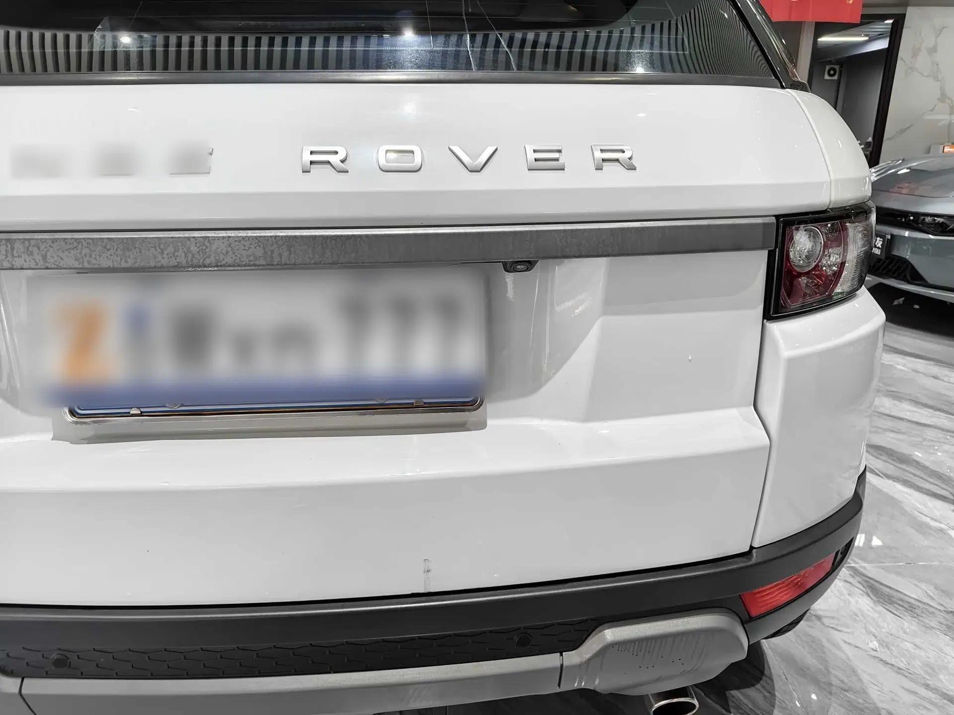 Land Rover Range Evoque 2015 2.0T Five-Door Zhiyao Edition — миниатюра 9