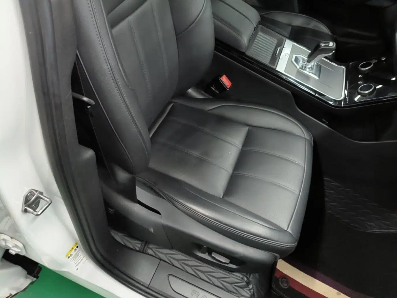 Land Rover Range Evoque 2020 249 PS Youth Edition — миниатюра 23