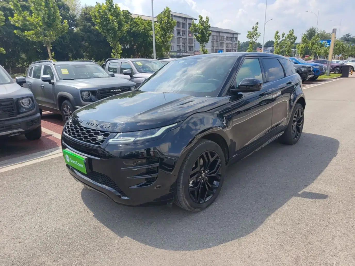 Land Rover Range Evoque 2021 Range Rover Velar 249 PS R-Dynamic S Performance Edition — миниатюра 1