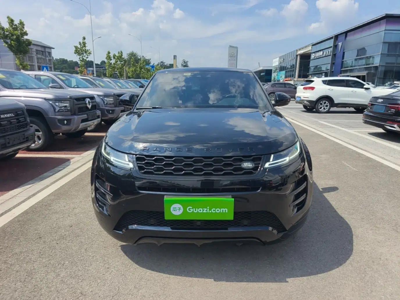 Land Rover Range Evoque 2021 Range Rover Velar 249 PS R-Dynamic S Performance Edition — миниатюра 2