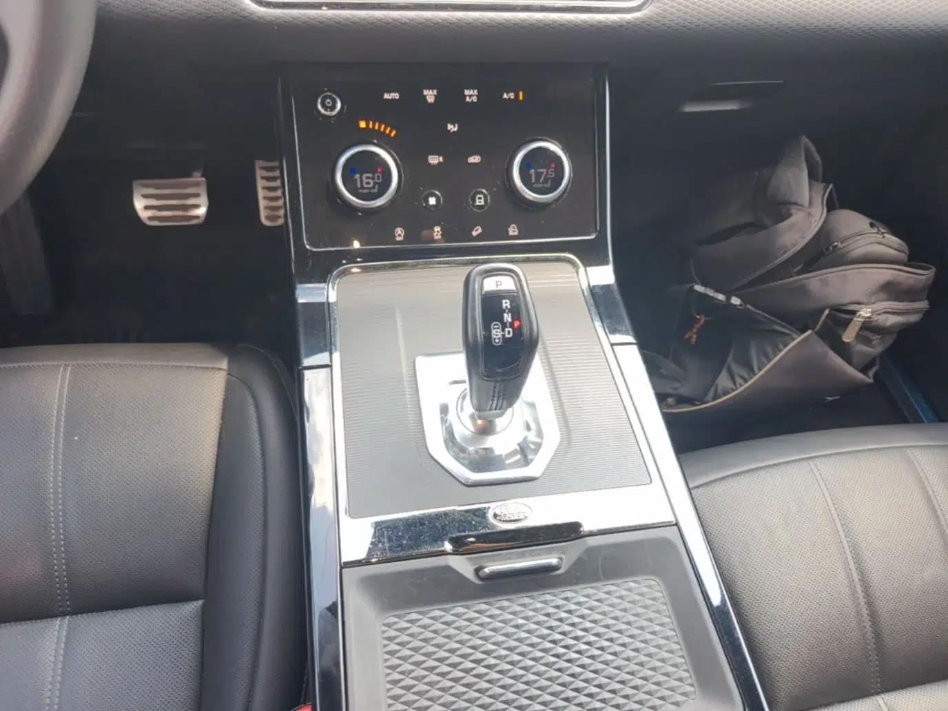 Land Rover Range Evoque 2021 Range Rover Velar 249 PS R-Dynamic S Performance Edition — миниатюра 17