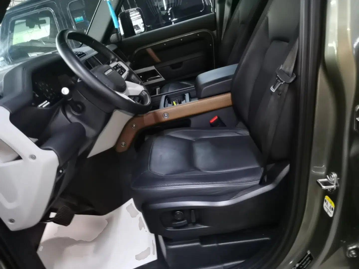 Land Rover Defender 2023 Facelift 110 3.0T P400 X-DYNAMIC HSE — миниатюра 18