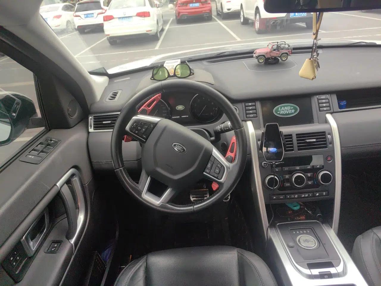 Land Rover Discovery Sport 2016 2.0T HSE — миниатюра 11