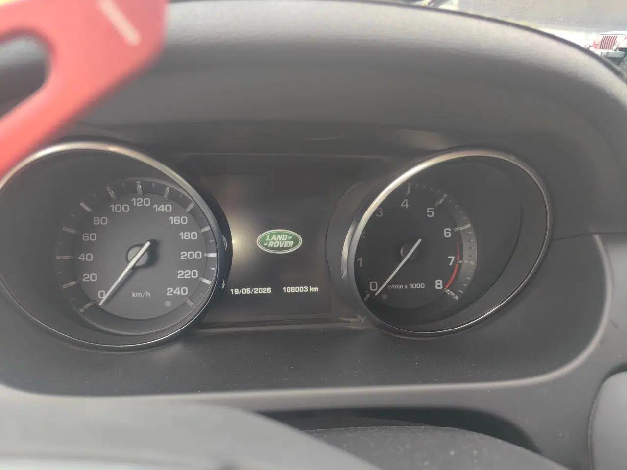 Land Rover Discovery Sport 2016 2.0T HSE — миниатюра 12