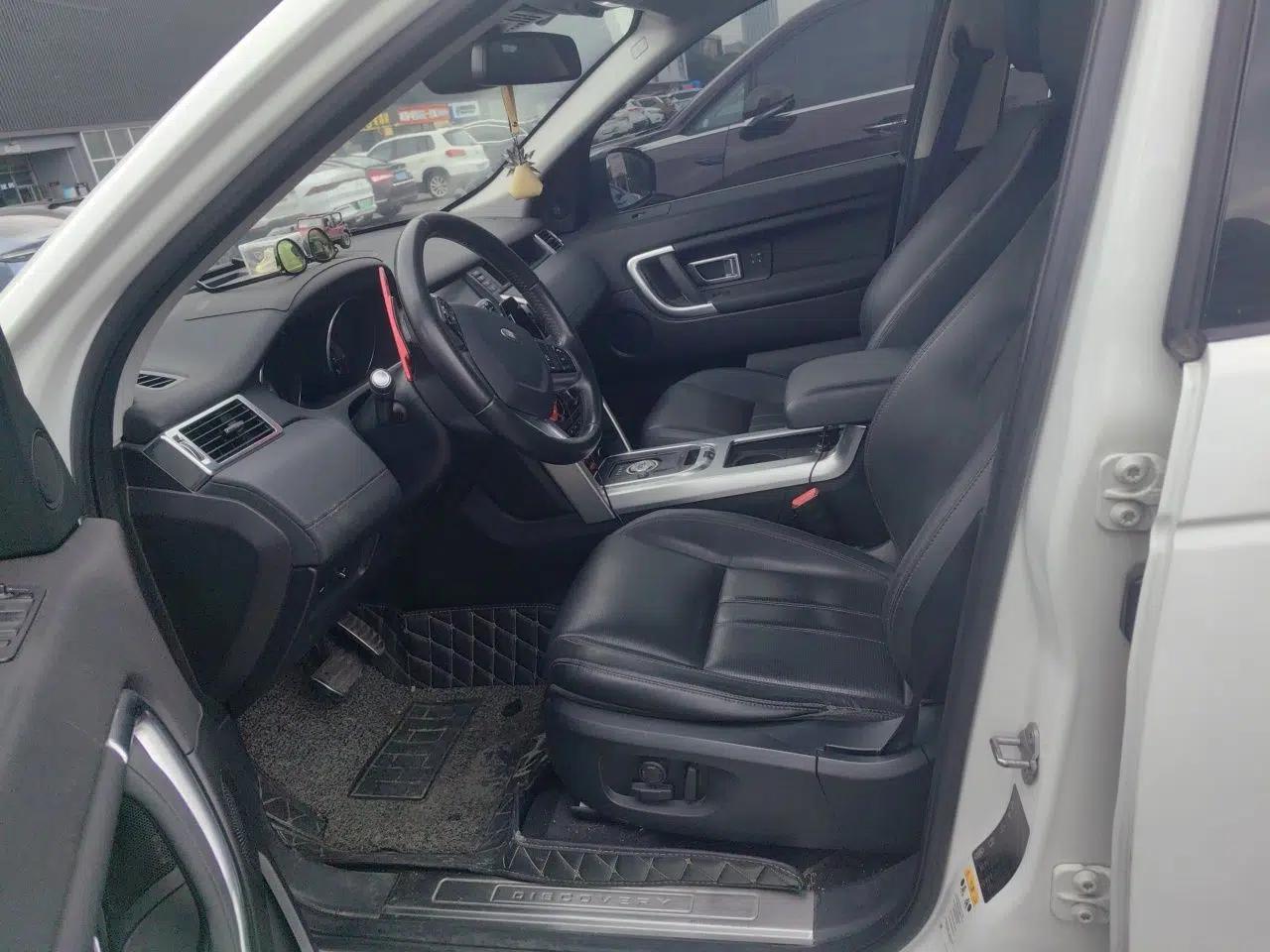 Land Rover Discovery Sport 2016 2.0T HSE — миниатюра 16