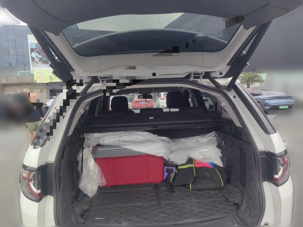 Land Rover Discovery Sport 2016 2.0T HSE — миниатюра 20