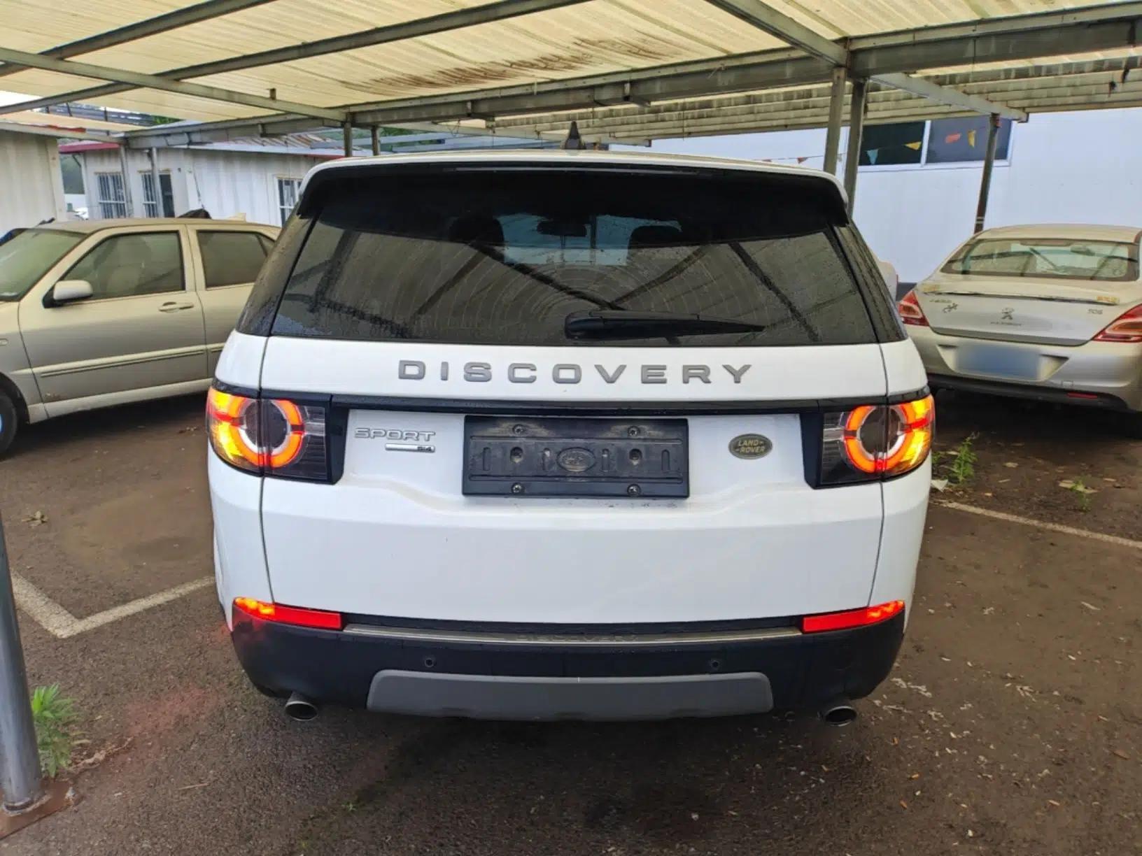 Land Rover Discovery Sport 2017 2.0T SE — миниатюра 5