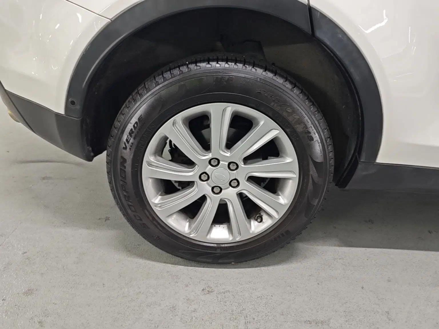 Land Rover Discovery Sport 2019 240 PS SE Version China VI Standard — миниатюра 10