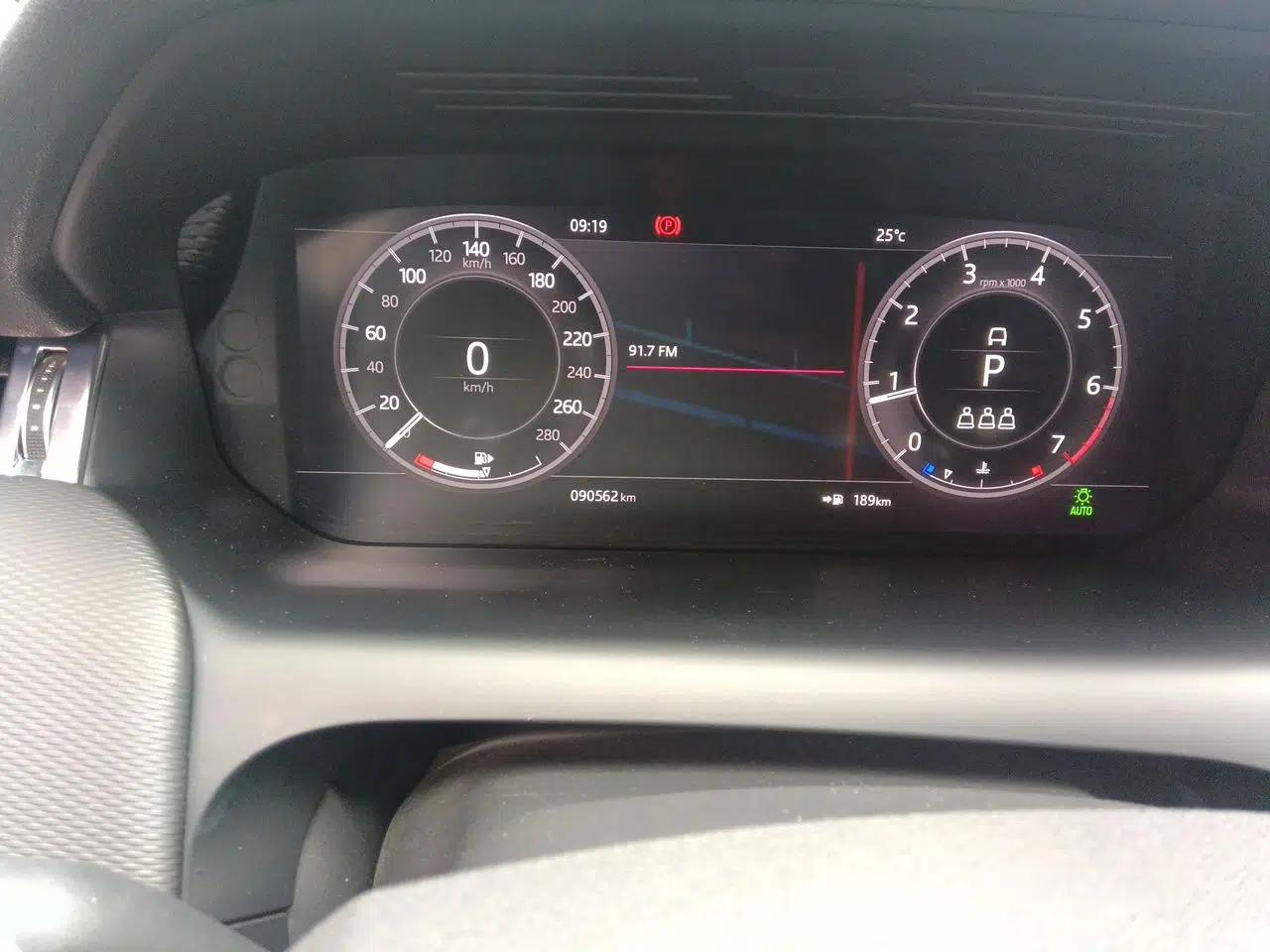 Land Rover Discovery Sport 2020 249 PS R-Dynamic Performance Edition — миниатюра 13