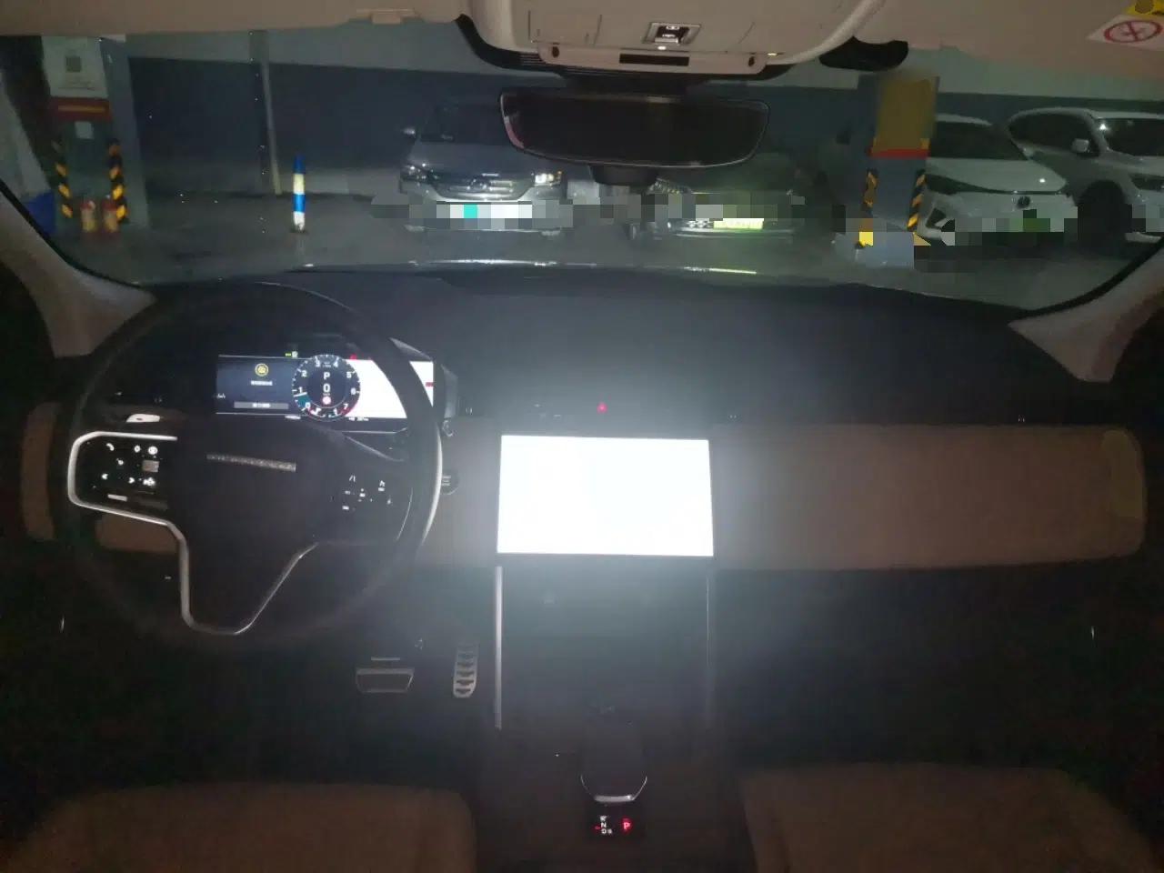 Land Rover Discovery Sport 2024 Performance Tech Edition — миниатюра 10