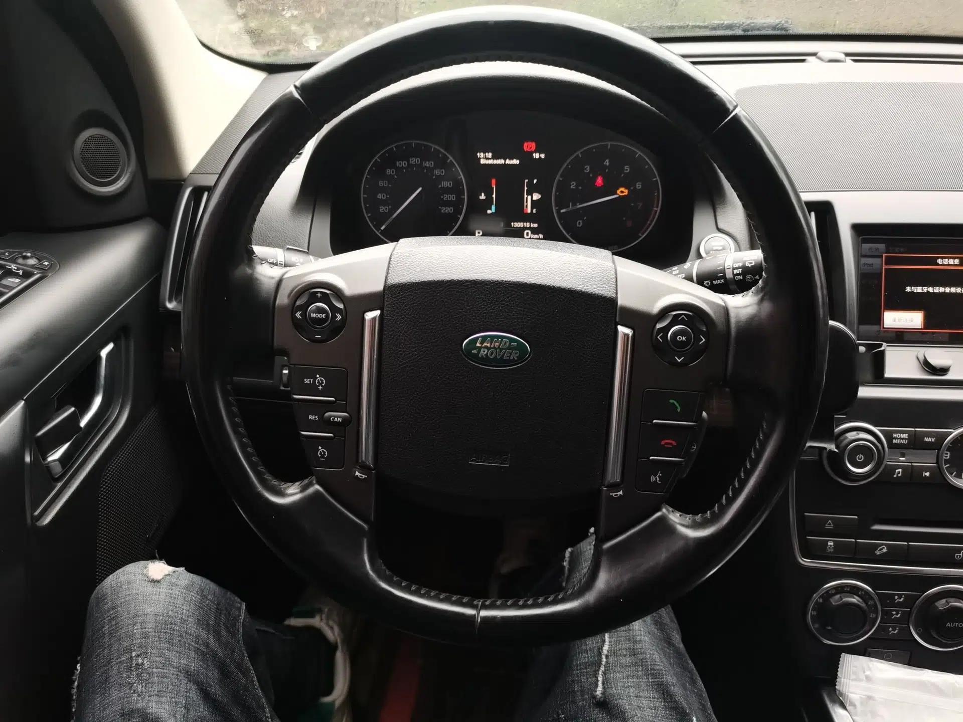 Land Rover Freelander 2 2013 2.0T Si4 SE Gasoline Edition — миниатюра 11