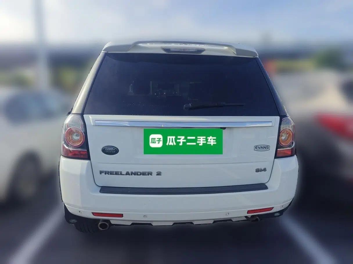 Land Rover Freelander 2 2013 2.0T Si4 SE Gasoline Edition — миниатюра 5