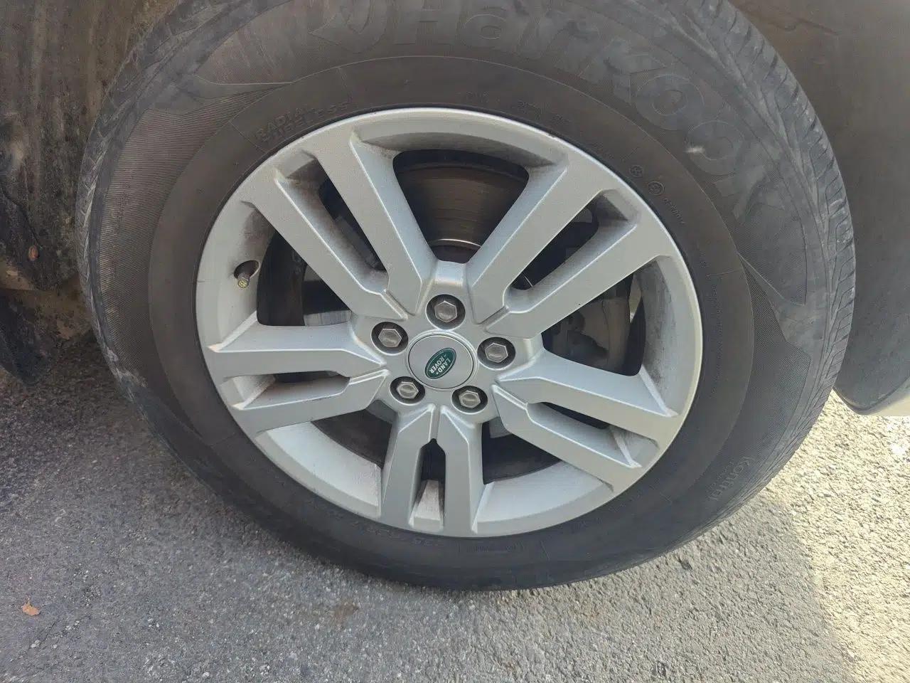 Land Rover Freelander 2 2013 2.0T Si4 SE Gasoline Edition — миниатюра 8