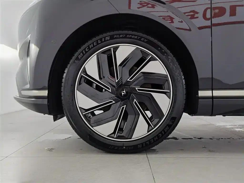 eπ008 2025 636Ultra Pure Electric Version 5-Seater — миниатюра 17