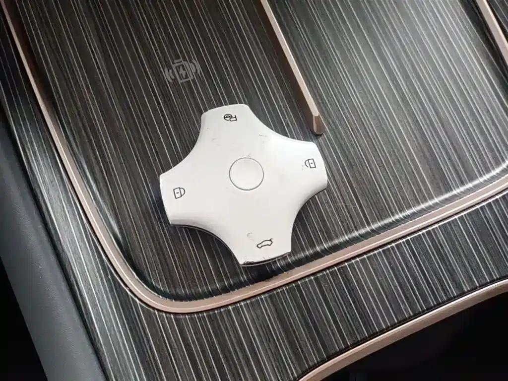 eπ008 2024 Model 210Max Extended Range Version 6-Seater — миниатюра 9