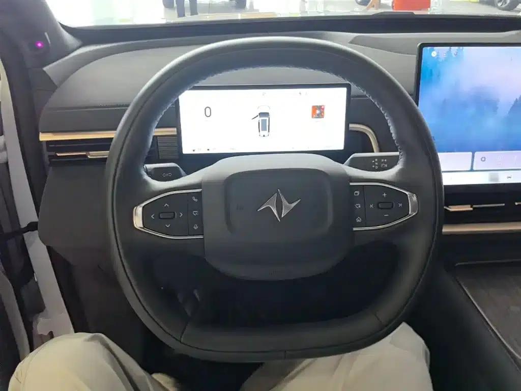 eπ008 2025 Model 210Ultra Ruyi Edition 6-Seater — миниатюра 11