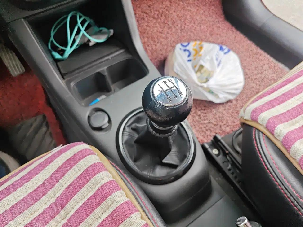 Suzuki Swift 2013 1.5L Manual Standard Edition — миниатюра 15