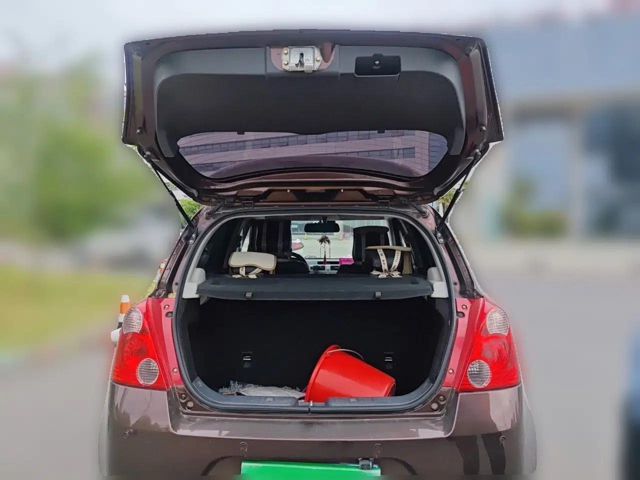 Suzuki Swift 2013 1.5L Manual Standard Edition — миниатюра 20