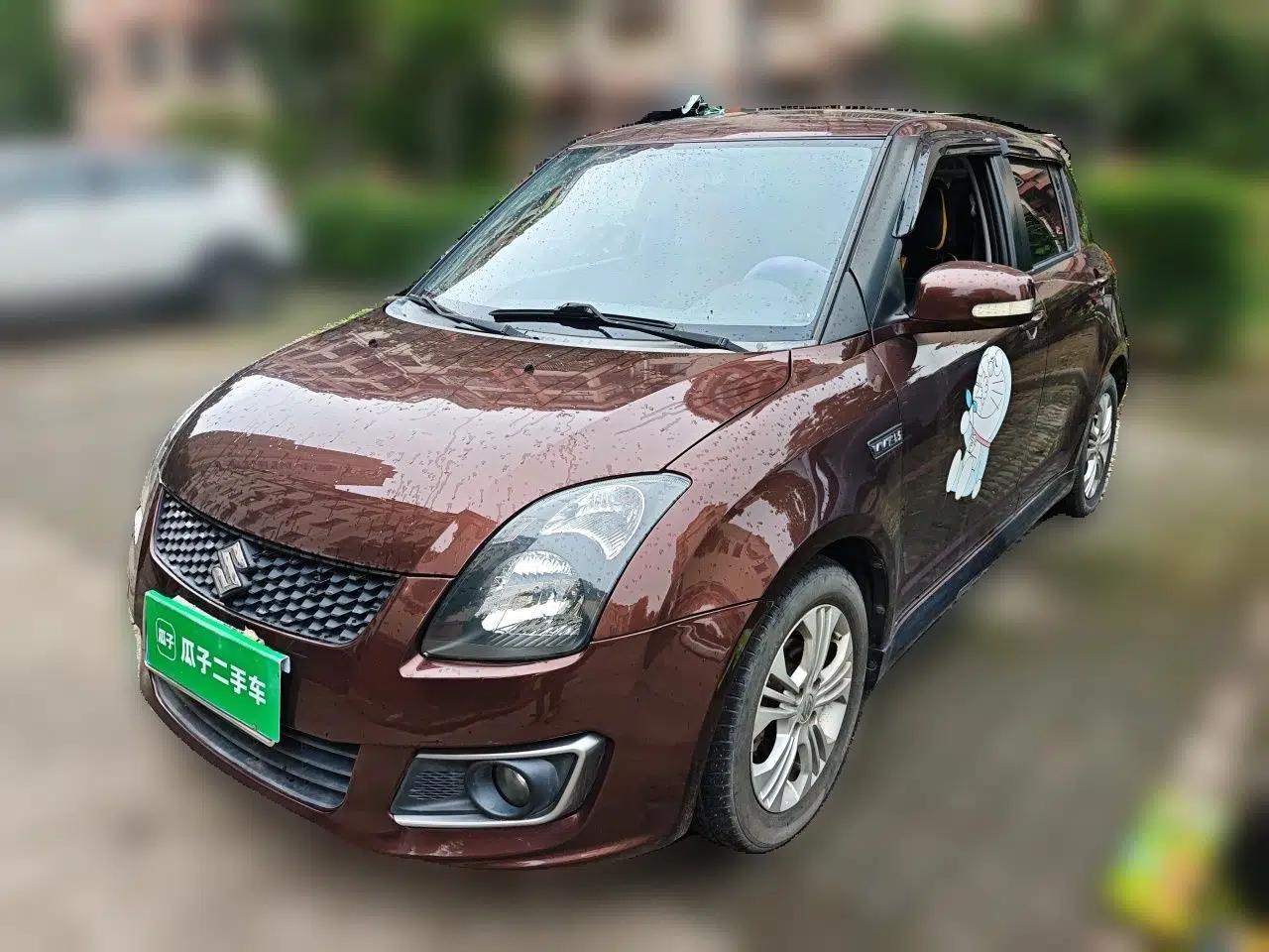 Suzuki Swift 2014 1.5L Automatic Fashion Edition — миниатюра 1