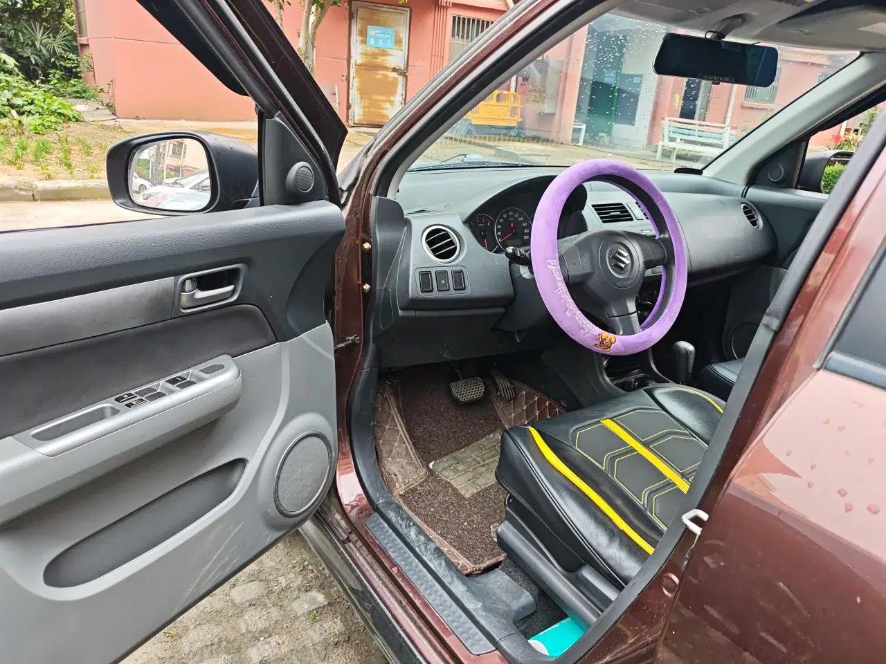 Suzuki Swift 2014 1.5L Automatic Fashion Edition — миниатюра 17