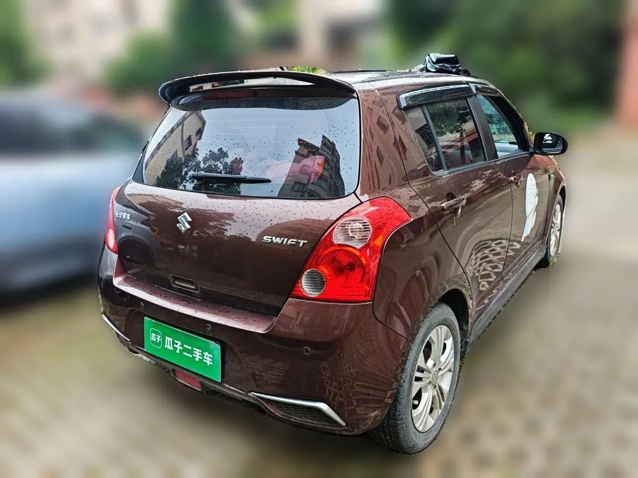 Suzuki Swift 2014 1.5L Automatic Fashion Edition — миниатюра 6