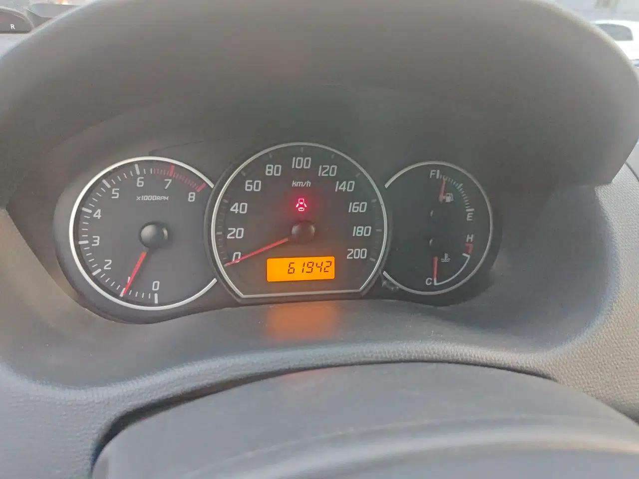 Suzuki Swift 2013 1.3L Manual Value Edition — миниатюра 12