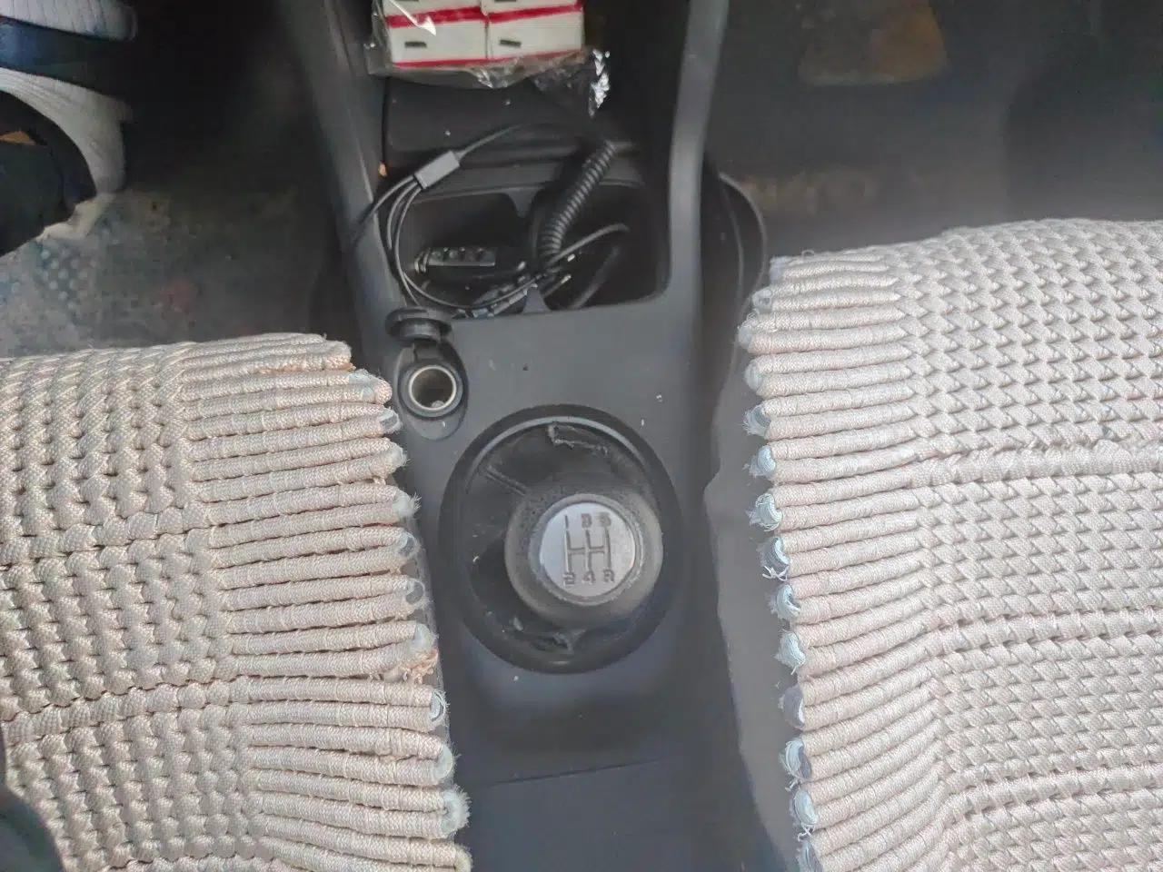 Suzuki Swift 2013 1.3L Manual Value Edition — миниатюра 15