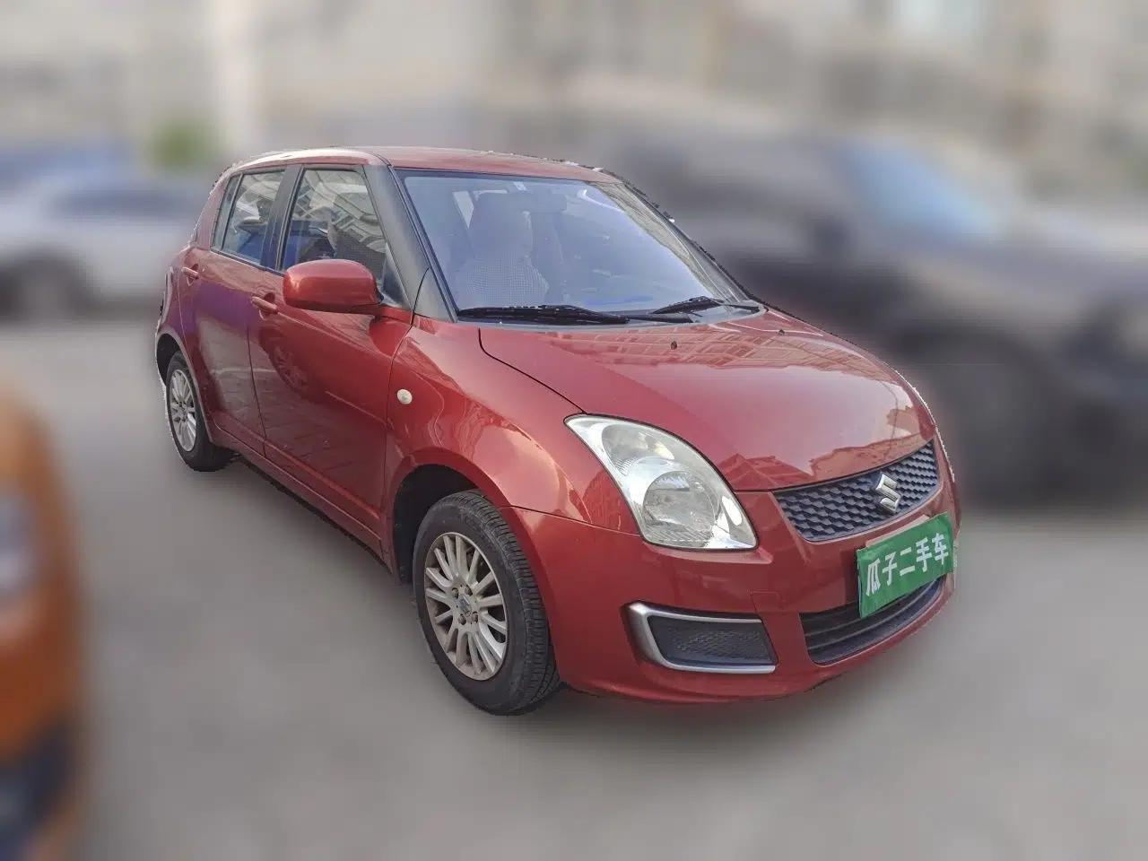 Suzuki Swift 2013 1.3L Manual Value Edition — миниатюра 3