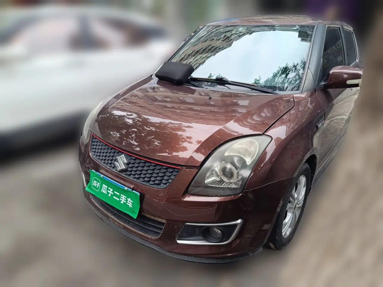 Suzuki Swift 2013 1.5L Automatic Standard Edition — миниатюра 1