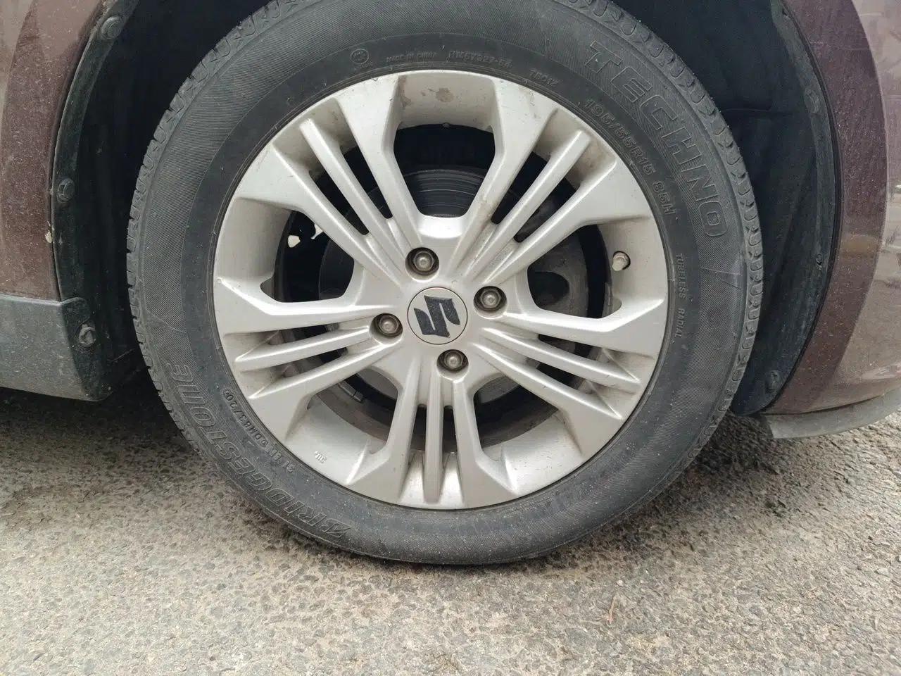 Suzuki Swift 2013 1.5L Automatic Standard Edition — миниатюра 8