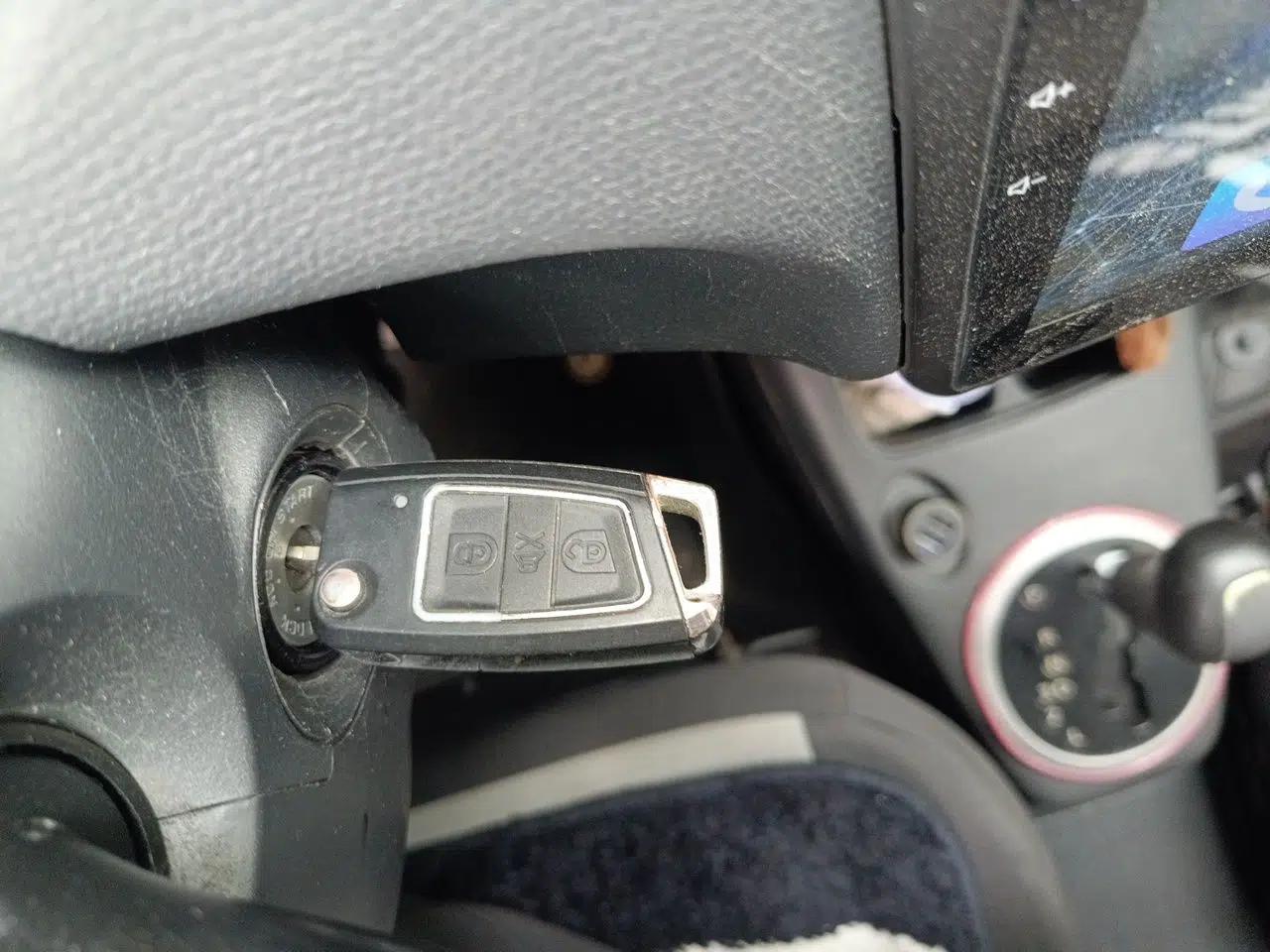 Suzuki Swift 2013 1.5L Automatic Standard Edition — миниатюра 9