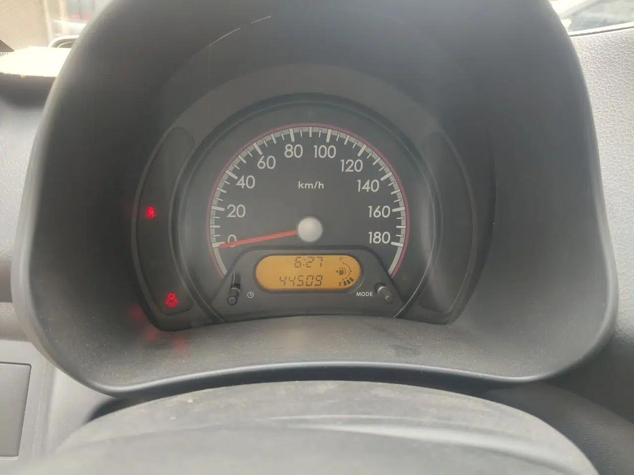 Suzuki Alto 2009 1.0L Manual Comfort Edition — миниатюра 12