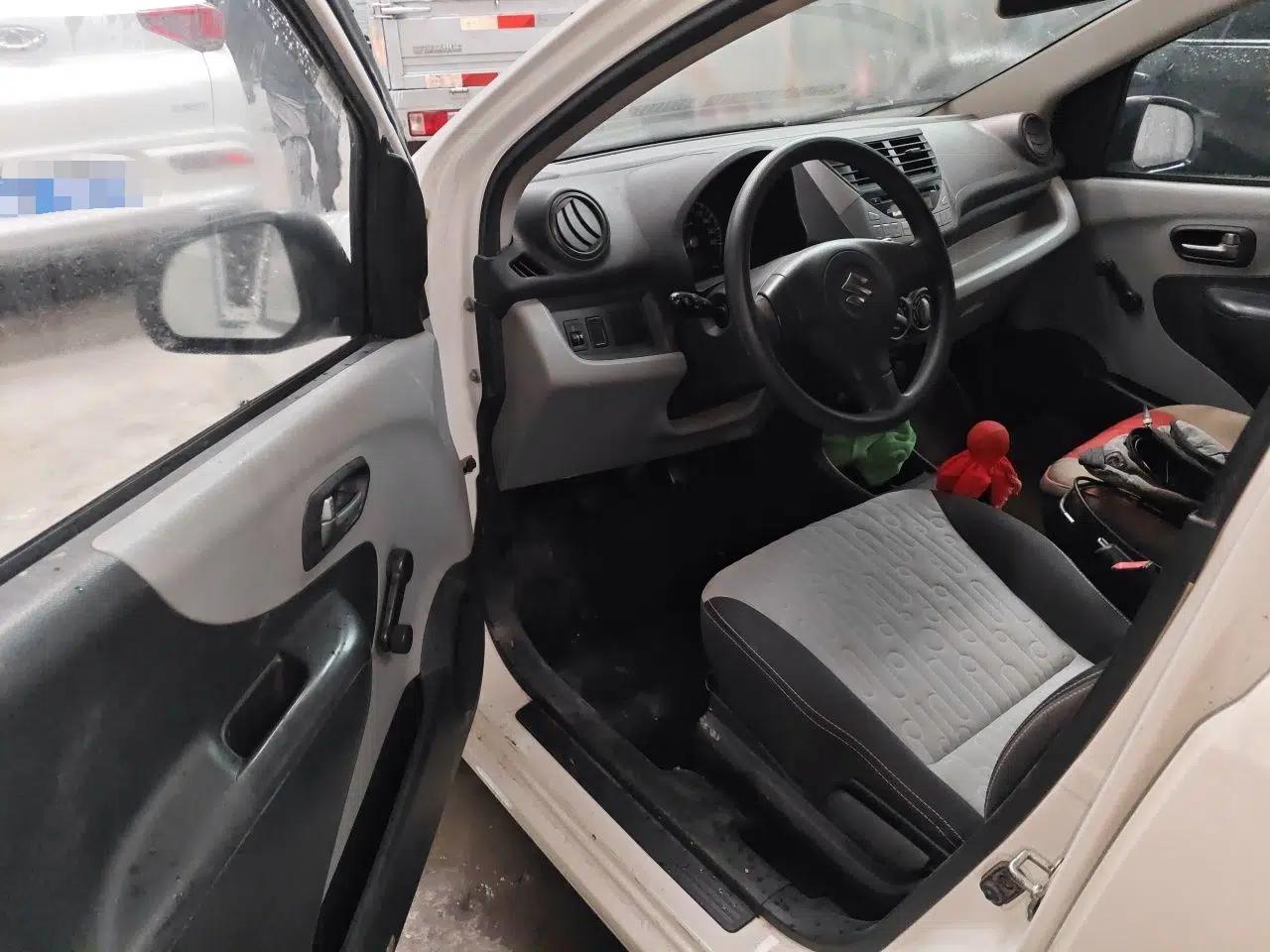 Suzuki Alto 2013 1.0L Manual Utility Model — миниатюра 17