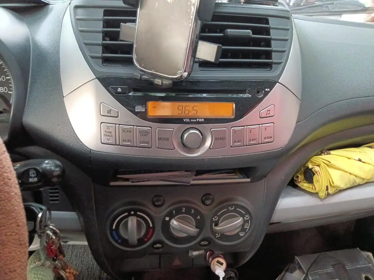 Suzuki Alto 2013 1.0L Manual Luxury Model — миниатюра 14
