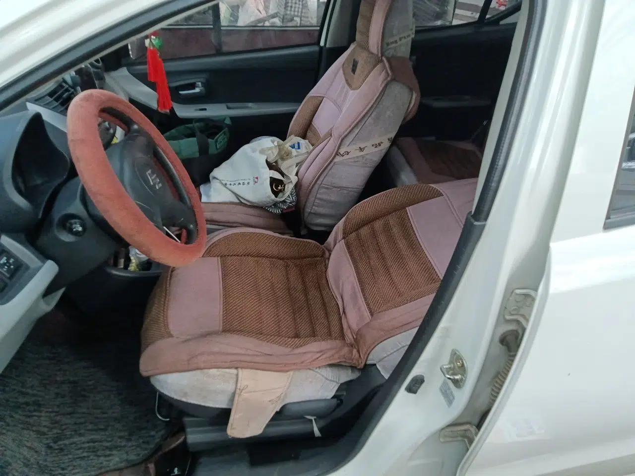 Suzuki Alto 2013 1.0L Manual Luxury Model — миниатюра 16