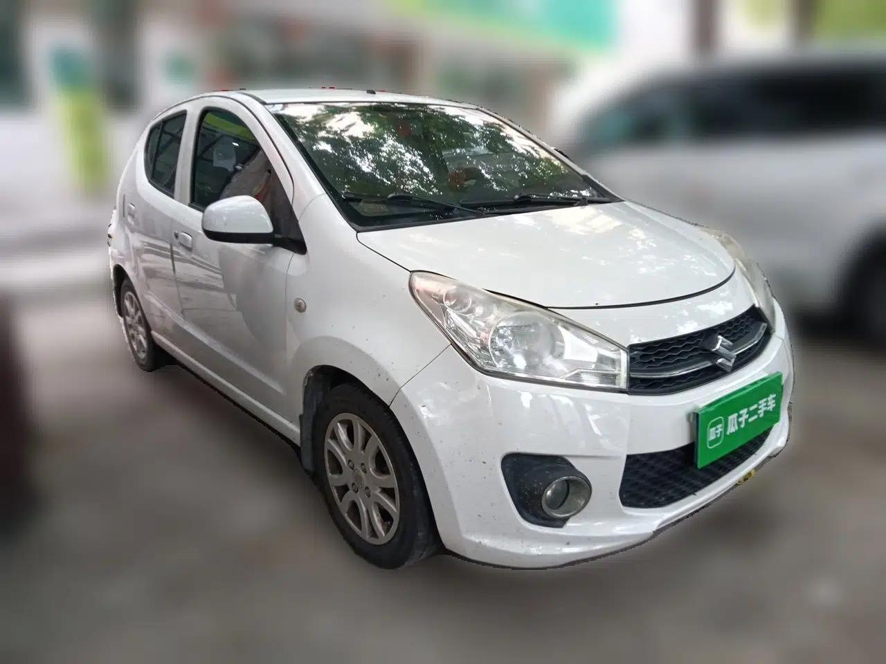 Suzuki Alto 2013 1.0L Manual Luxury Model — миниатюра 3