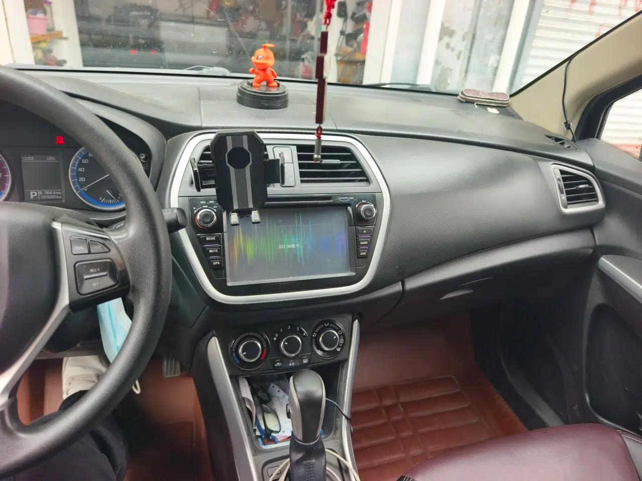 Suzuki S-Cross 2014 1.6L CVT Two-Wheel Drive Entry Model — миниатюра 14