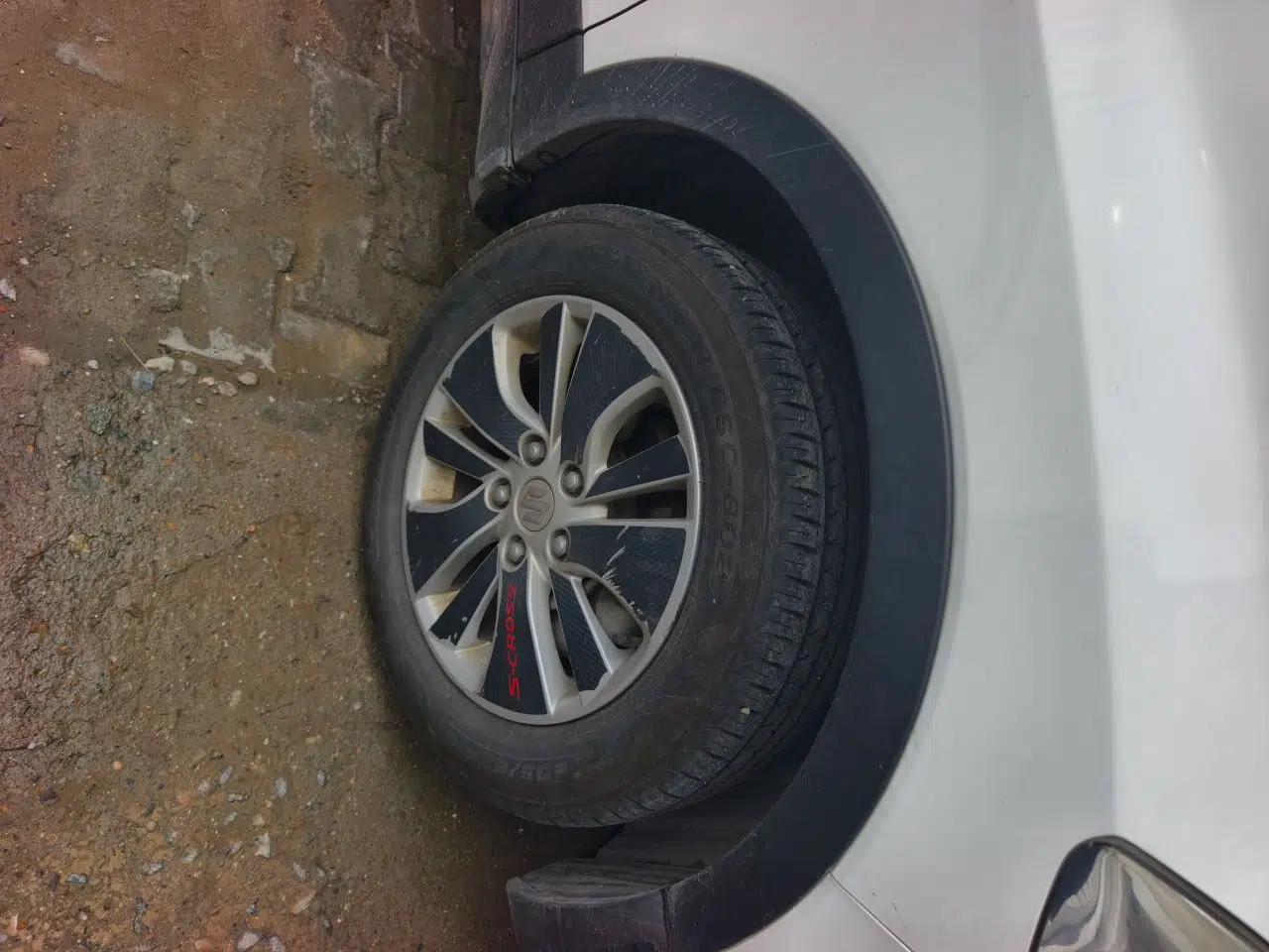Suzuki S-Cross 2014 1.6L CVT Two-Wheel Drive Entry Model — миниатюра 8