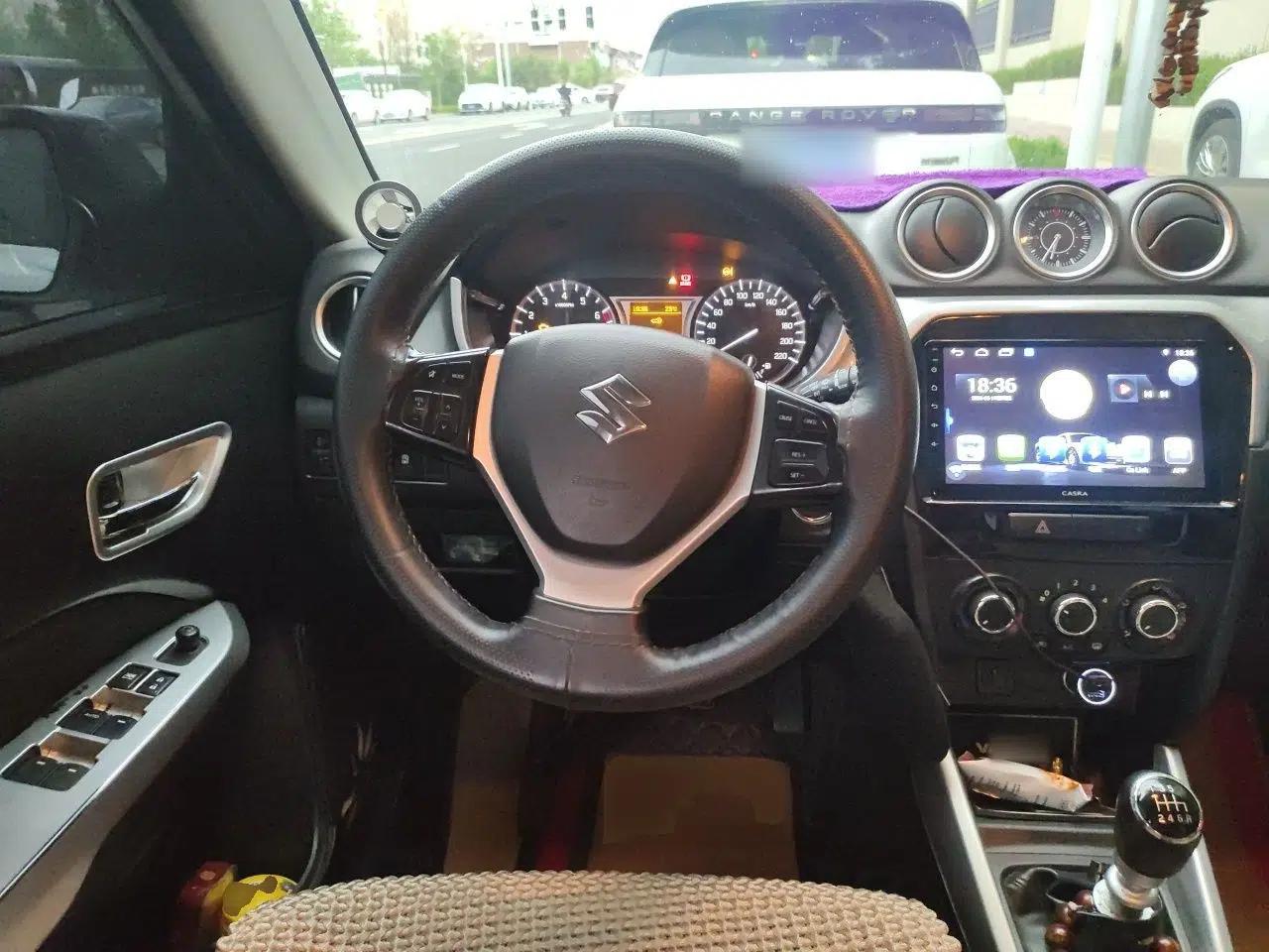 Suzuki Vitara 2016 1.4T Manual Two-Wheel-Drive Elite Model — миниатюра 11