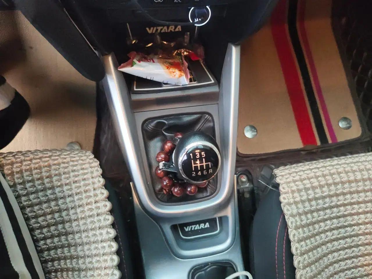 Suzuki Vitara 2016 1.4T Manual Two-Wheel-Drive Elite Model — миниатюра 15