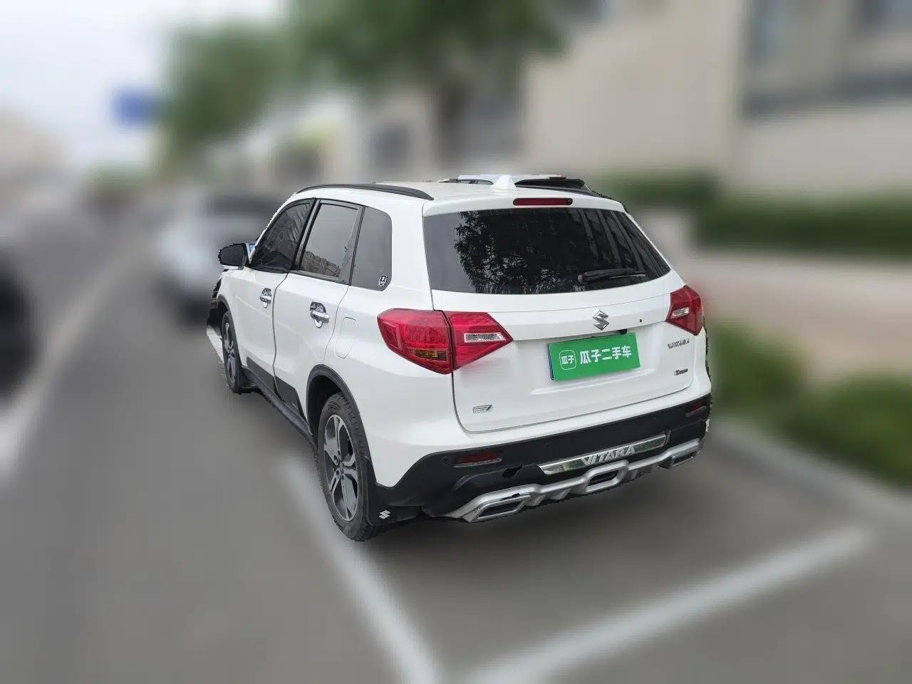 Suzuki Vitara 2016 1.4T Manual Two-Wheel-Drive Elite Model — миниатюра 4
