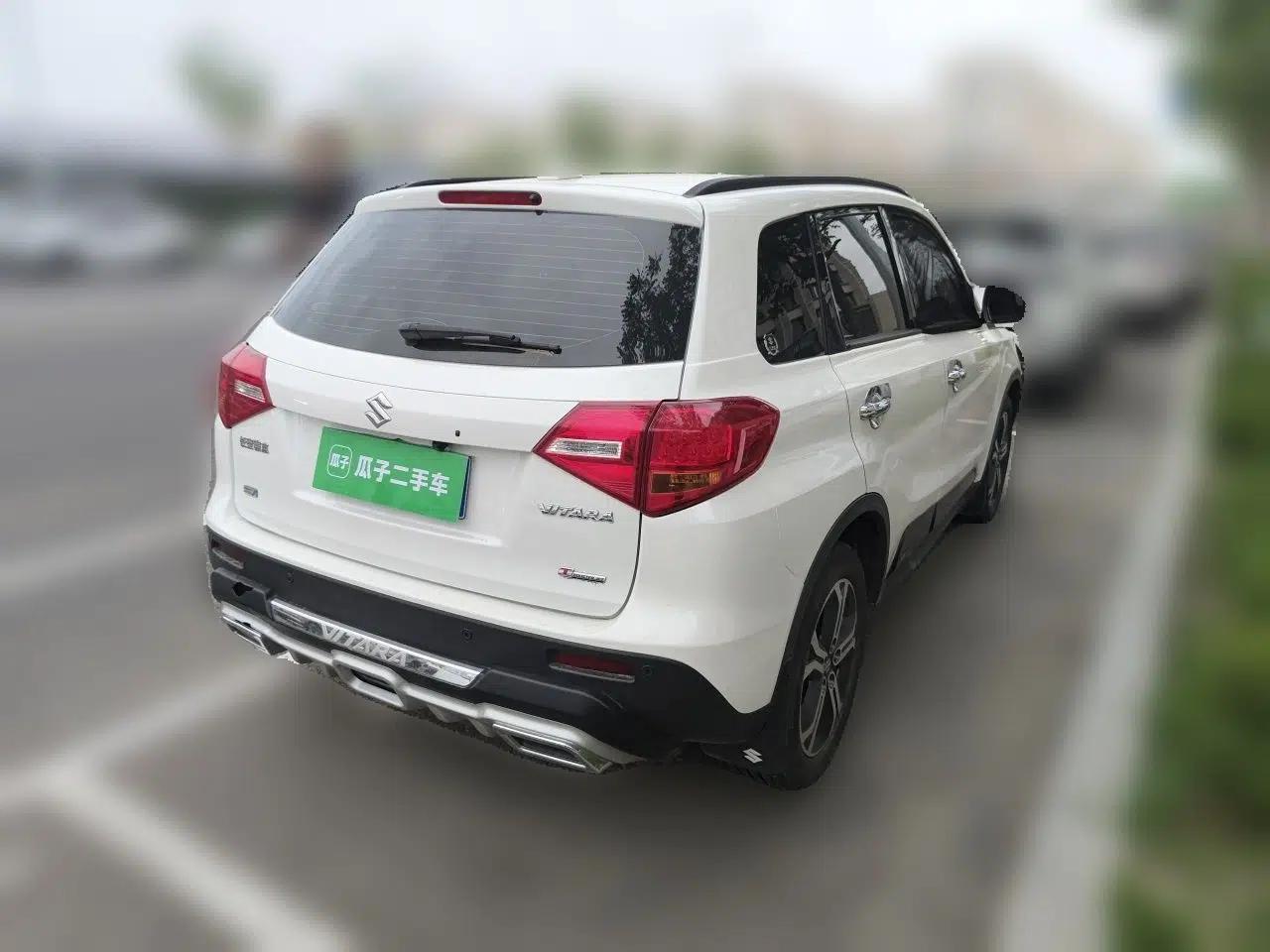 Suzuki Vitara 2016 1.4T Manual Two-Wheel-Drive Elite Model — миниатюра 6