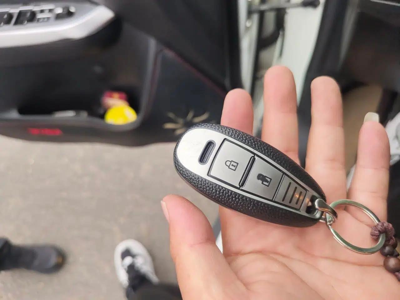Suzuki Vitara 2016 1.4T Manual Two-Wheel-Drive Elite Model — миниатюра 9