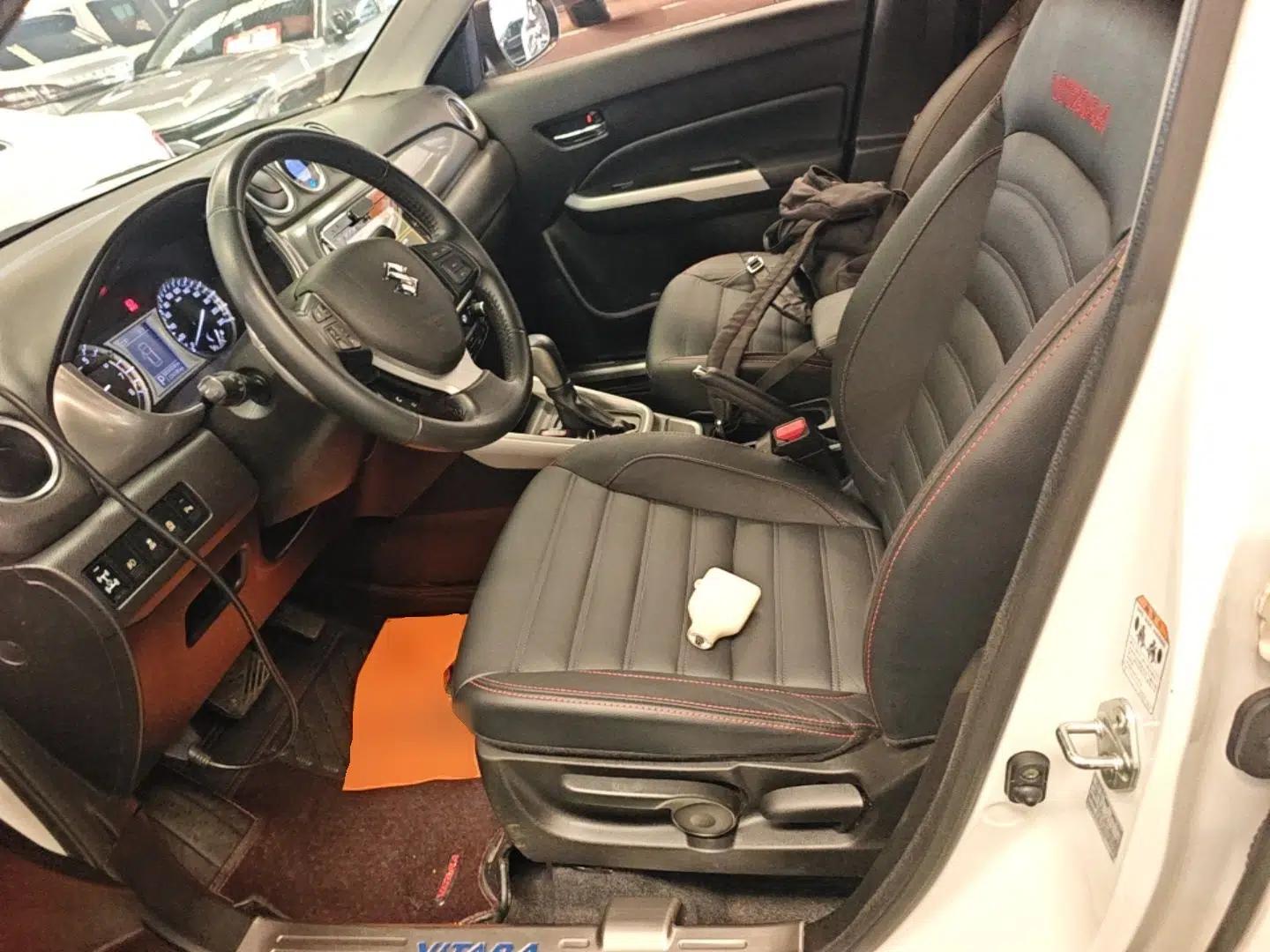 Suzuki Vitara 2016 1.4T Automatic Two-Wheel Drive Luxury Version — миниатюра 18