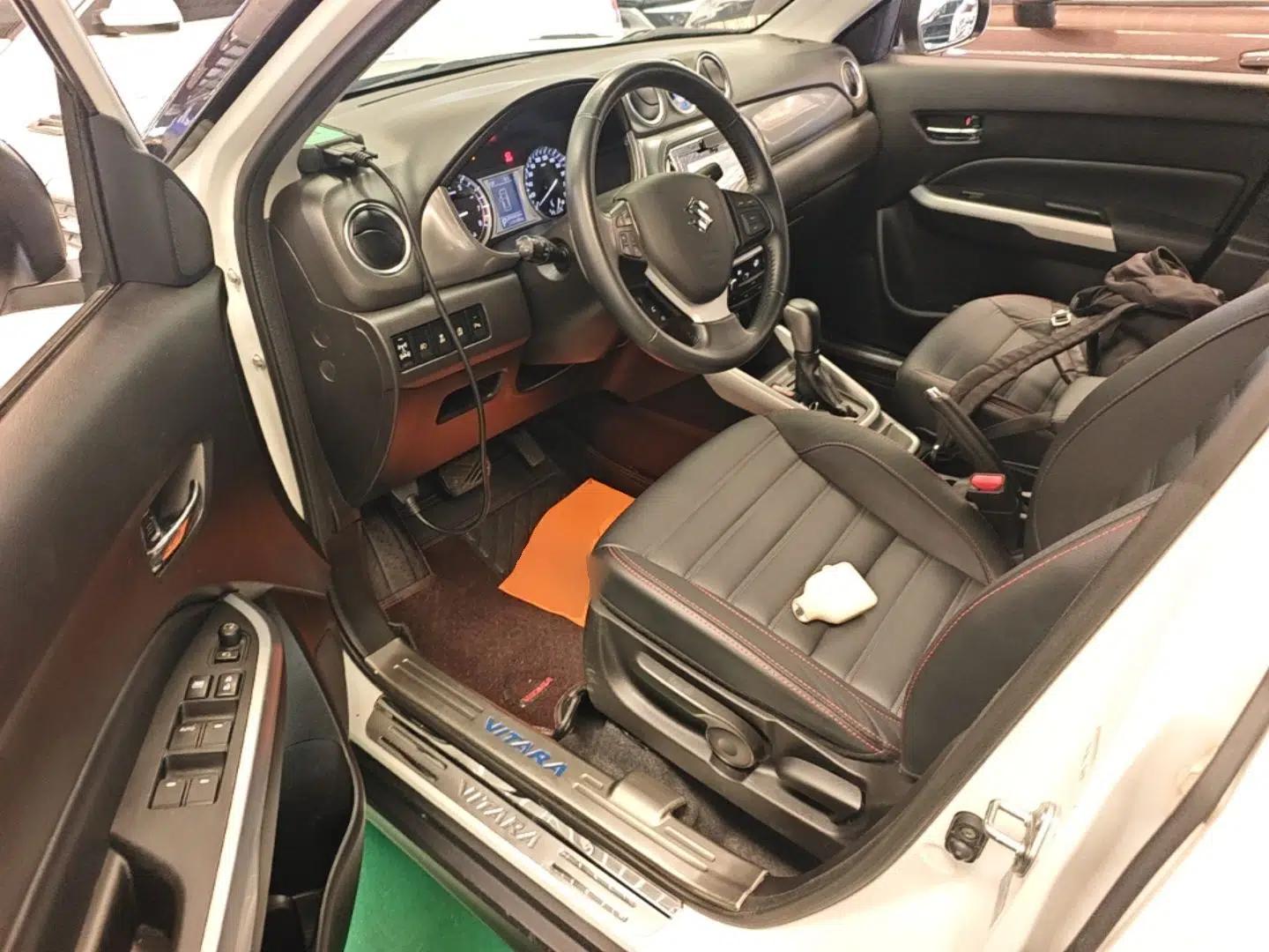 Suzuki Vitara 2016 1.4T Automatic Two-Wheel Drive Luxury Version — миниатюра 19