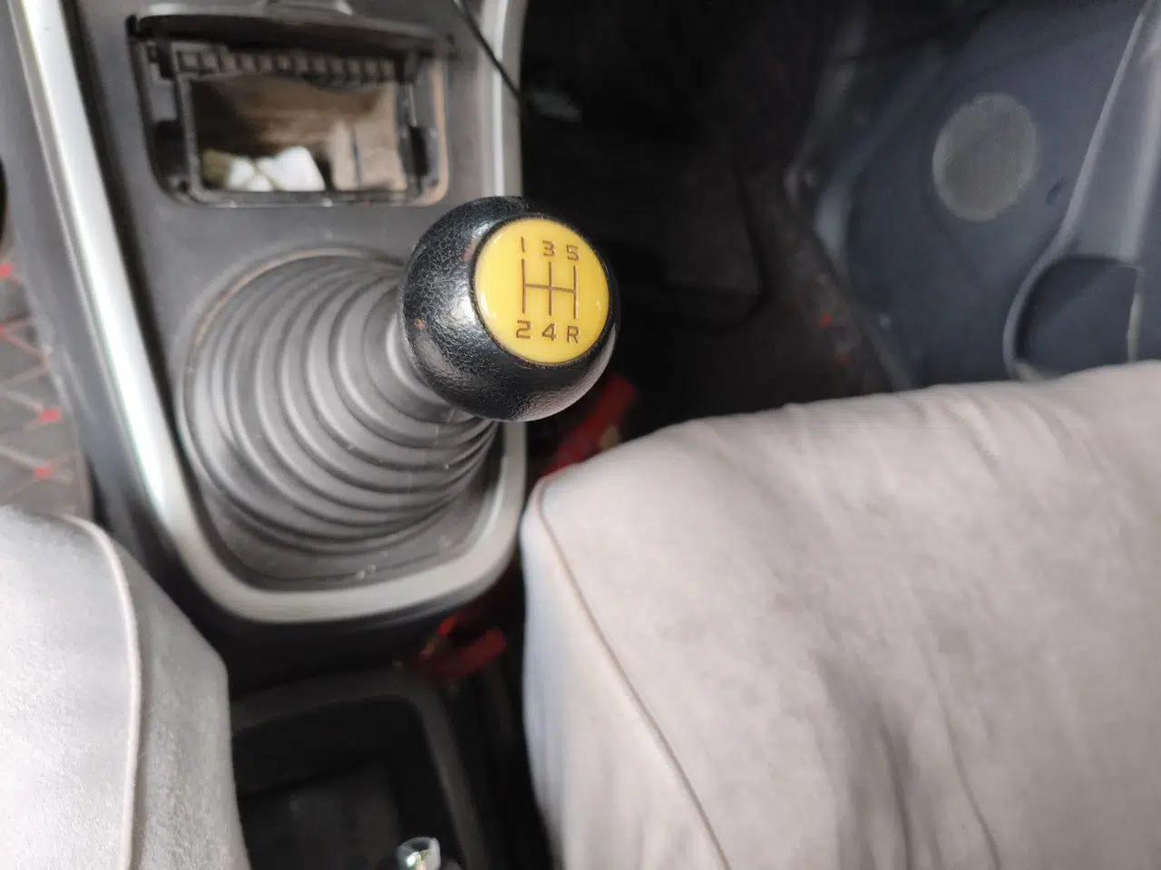 Suzuki Wagon R X5 2013 Revised Version 1.4L VVT Cruise Edition — миниатюра 15