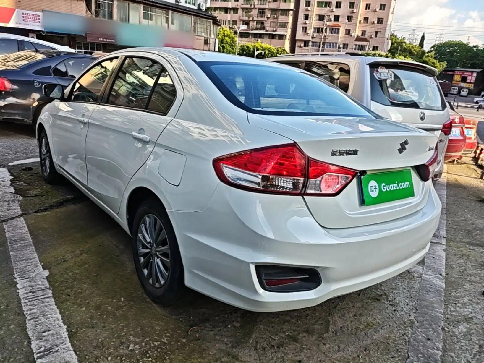 Suzuki Alivio 2015 1.6L Manual Comfort Model — миниатюра 4