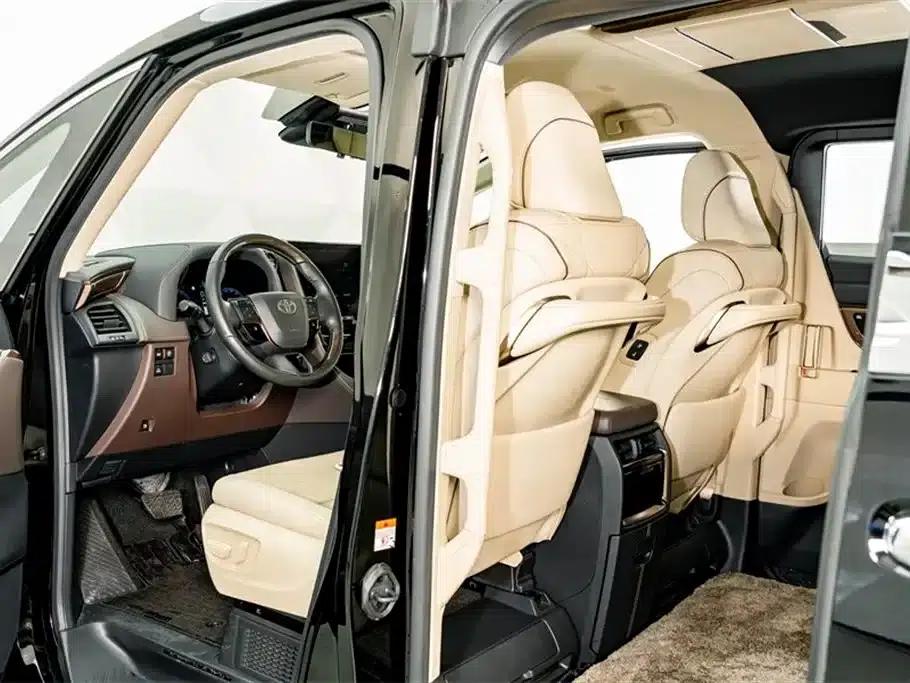 2024 Alphard Hybrid 2.5L Premium Edition — миниатюра 18