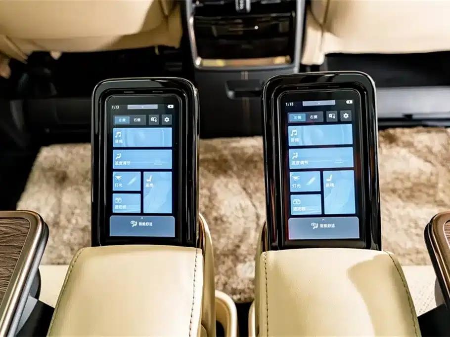2024 Alphard Hybrid 2.5L Premium Edition — миниатюра 27
